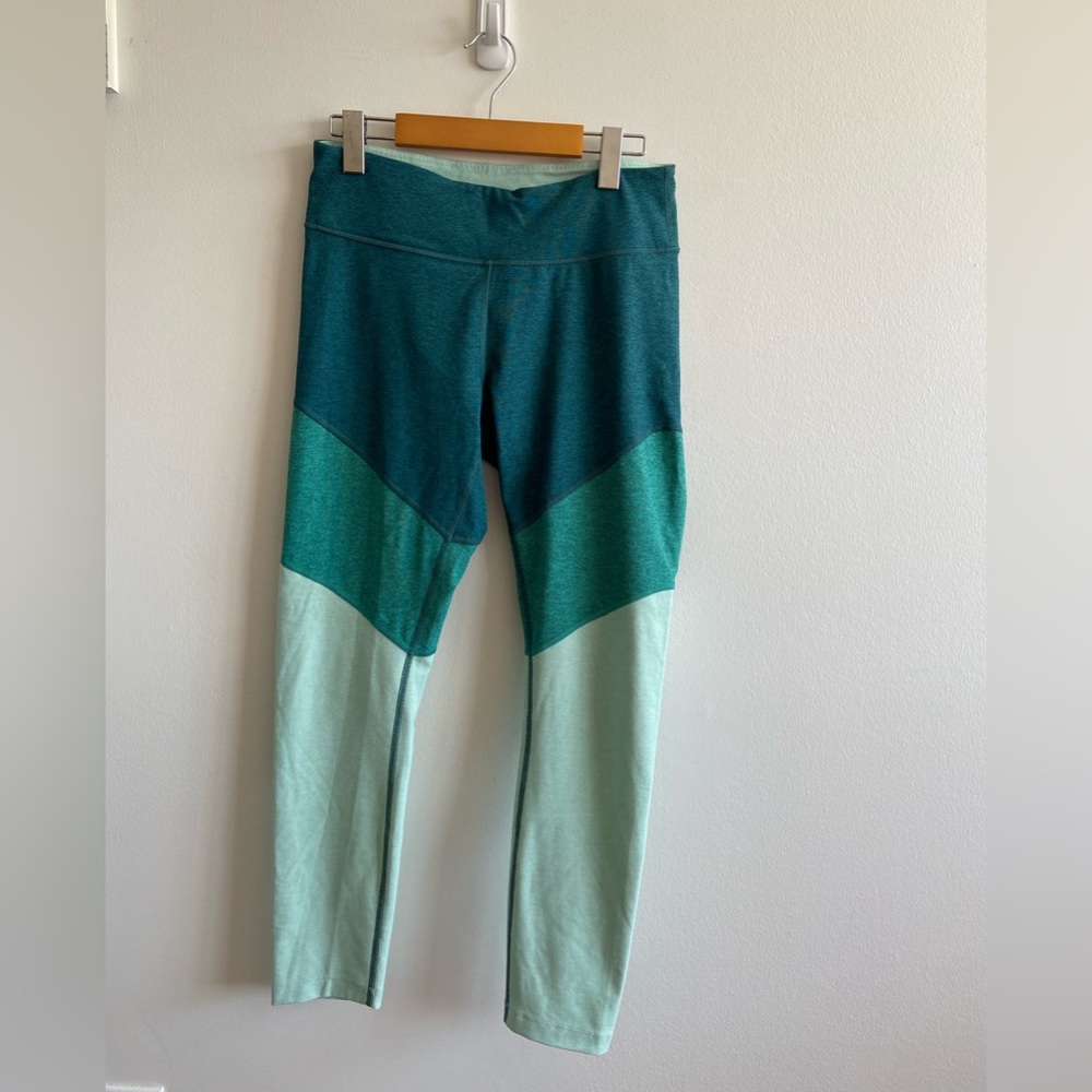 Outdoor Voices leggings